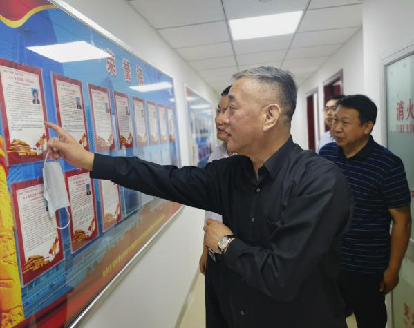 张俊平同志到北站办指导党建工作